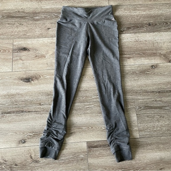 CALIA By Carrie‎ Underwood Ruched ankle legging/joggers Grey Size Medium/Large - Picture 1 of 7
